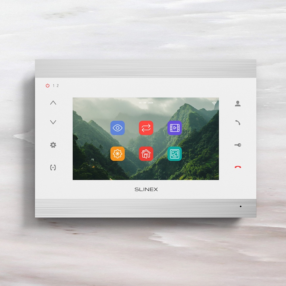 ★ IP video intercom Slinex SL‑07N Cloud with IPS screen, receiving calls on mobile application